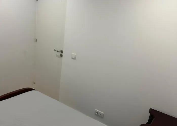 Village Marques De Pombal Δωμάτια σε οικογενειακή κατοικία *